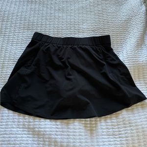 Black skort